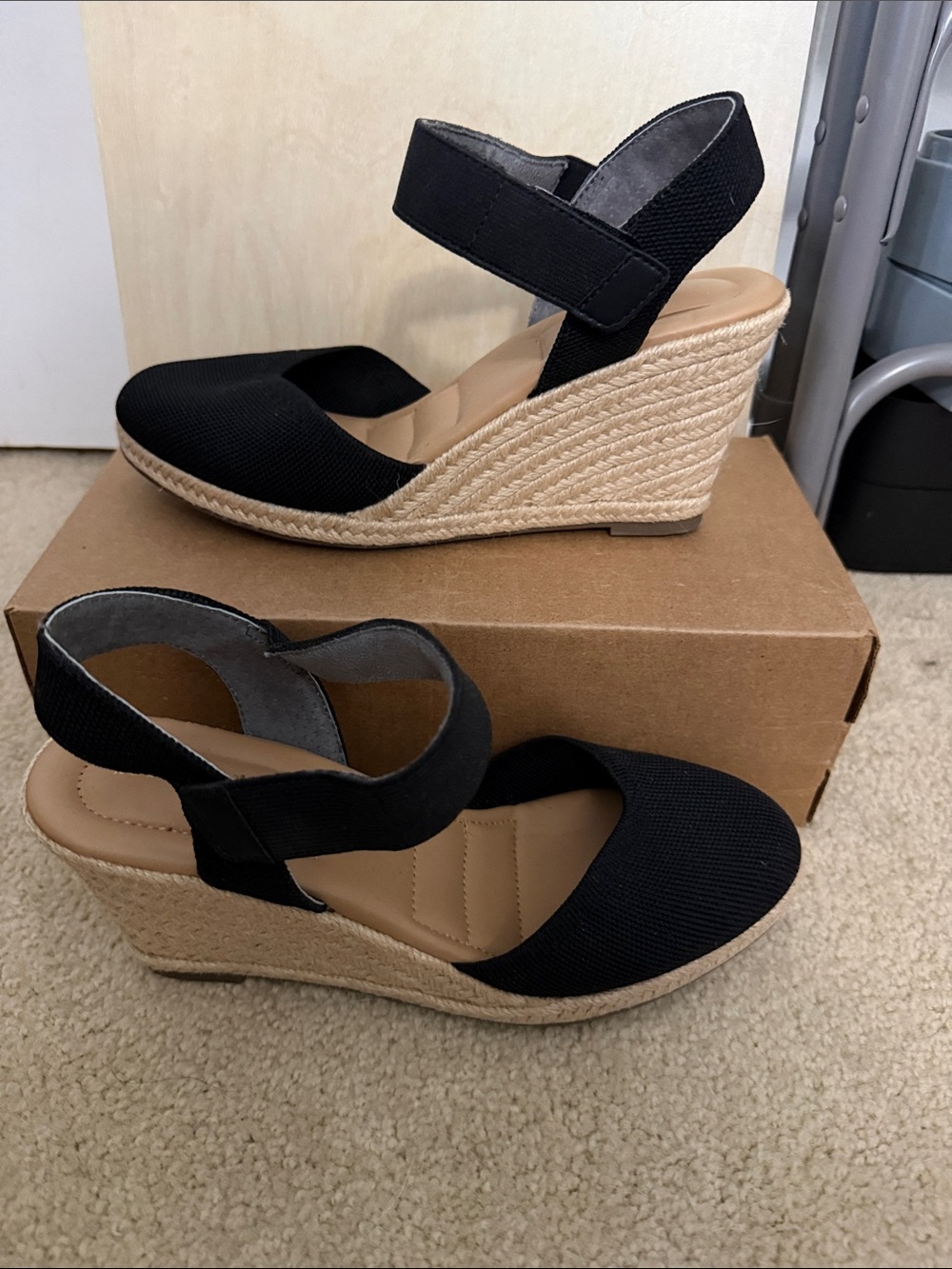 Kelly & Katie Black Espadrille Wedge Sandals with Tan Rope Platform